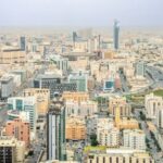 العقار والسياحة والخدمات.. ثلاثية جديدة تقود الاقتصاد غير النفطي في الخليج