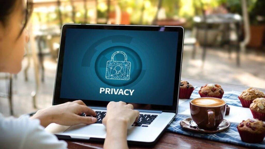 أفضل طرق حماية الخصوصية على الإنترنت وتقليل تتبع البيانات