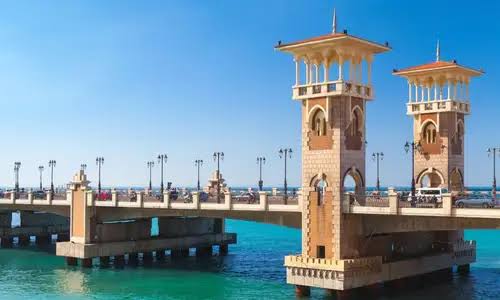الإسكندرية في يوم واحد: برنامج سياحي لأهم المعالم والمطاعم والممشى