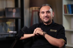أحمد السيد: الخطر ليس في الذكاء الاصطناعي.. بل في التوقف عن التطور